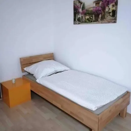 Semesterbostad Fuer Bis Zu 8 Personen In Amstetten