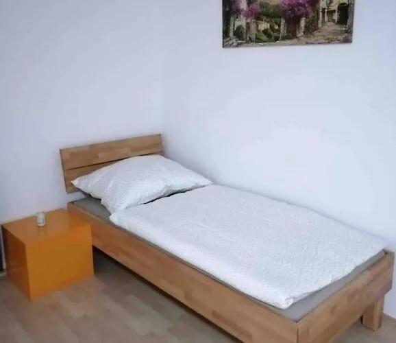 Vakantiehuis Fuer Bis Zu 8 Personen In Amstetten